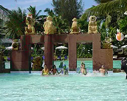 Holiday Inn Regent Beach 02